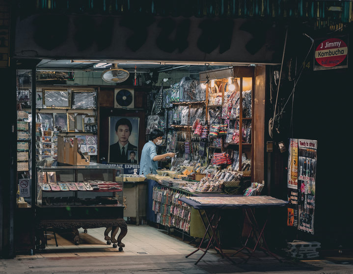 Chiang May shopkeeper