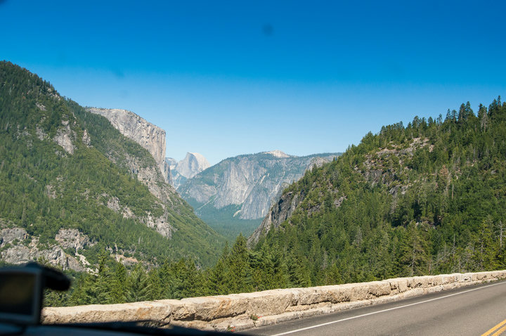 Road leading up to Yosemite National Park